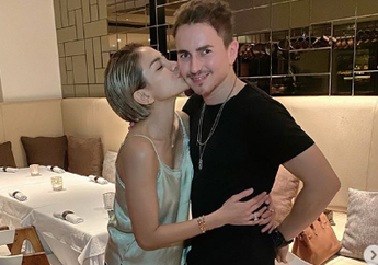 Tak Cukup Hanya Potret Cium Mesra, Jorge Lorenzo Terciduk Ajak Nikita Mirzani Berenang Bersama, Billy Syahputra Singgung Soal Pakaian Sang Nyai