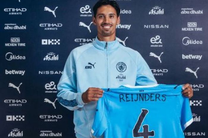 Tijjani Reijnders memilih nomor punggung 14 di Manchester City.