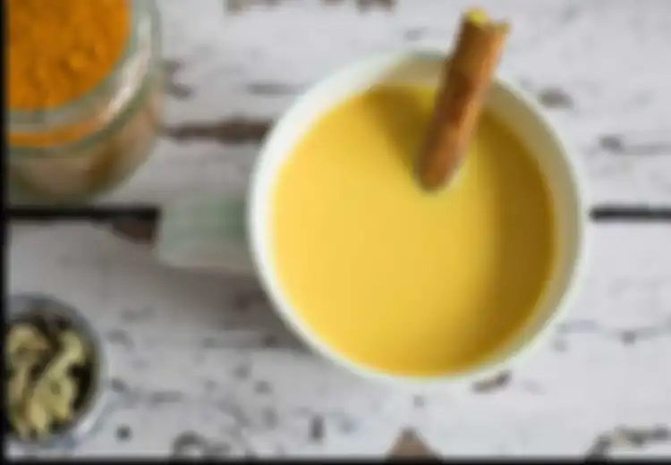 Cara Membuat Susu Kunyit, Minuman Sehat untuk Kesehatan Tulang hingga Jantung Anda