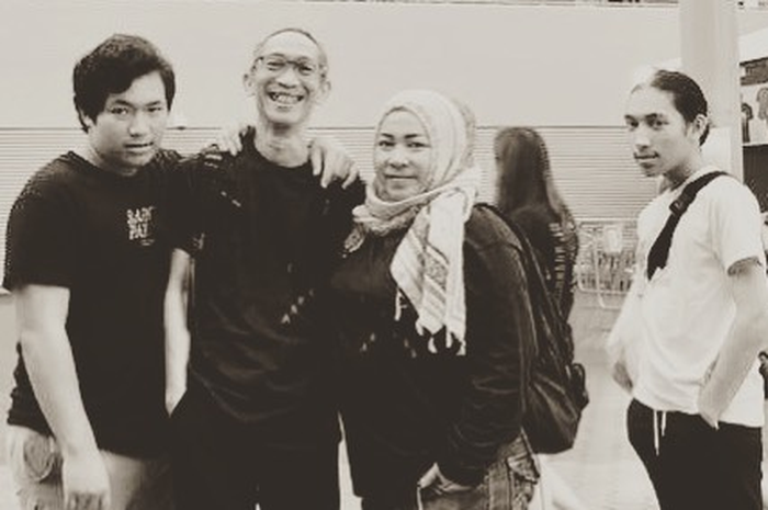 Keluarga Melly Goeslaw