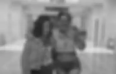 Kecil-kecil Sudah Kece Badai, Intip Gaya Kasual Kekinian Putri Sulung Nikita Mirzani yang Tak Pernah Tersorot, Warisi Wajah Ayu Sang Ibu