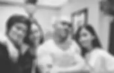 Tunjukkan Benda Tak Wajar yang Ada di Mobil Kalina Ocktaranny ke Kamera, Sabrina Chairunnisa Langsung Dibentak Mantan Istri Deddy Corbuzier: Jangan Bikin Malu!
