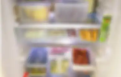 Tak Perlu Gunakan Pisau untuk Bersihkan Freezer, Tinggal Lakukan 5 Langkah Ini Es Langsung Cair!