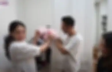 Ada Seragam Suster hingga Baju Sailor Moon, Kiky Saputri Malu-malu 'Baju Dinas' Terekspos