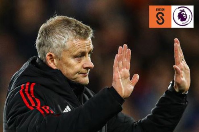 Para penggemar Manchester United memberi penghormatan untuk Ole Gunnar Solskjaer pada laga Setan Merah melawan Arsenal.