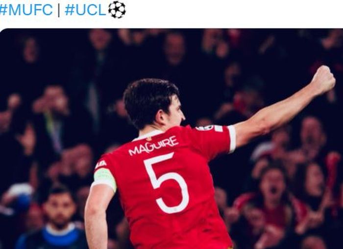 Bek Manchester United, Harry Maguire, merayakan gol ke gawang Atalanta dalam laga Grup F Liga Champions di Stadion Old Trafford, Rabu (20/10/2021).