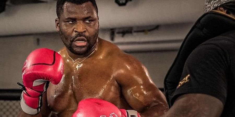 Promotor Peringatkan Eks Raja UFC Francis Ngannou soal Beratnya Tampil di Jagat Tinju