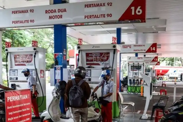 Kadang Suka Bingung Kenapa di SPBU Ada Bensin Angka 90 Sampai 98