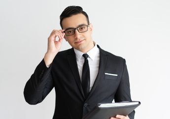 Waspada untuk Para Istri! Puber Kedua Mengintai Pria di Usia Ini, Ini Tanda-tandanya kalau Pasangan Kamu Mulai Centil dengan Penampilan