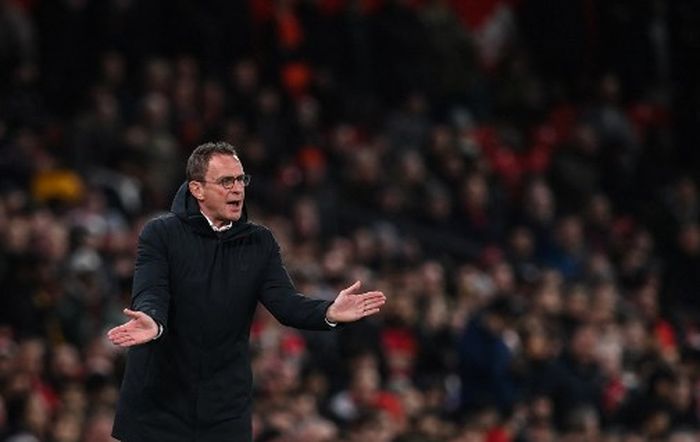 Ralf Rangnick saat memimpin Manchester United hadapi Brighton dalam laga Liga Inggris di Old Trafford, 15 Februari 2022.