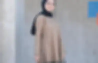 Lebaran Bergaya Elegan, Ini 5 Model Tunik Brokat Anggun nan Mewah!