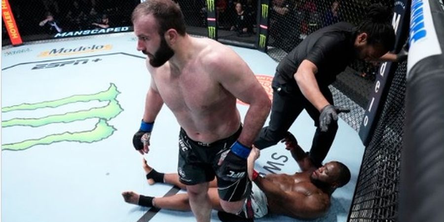 Kisah Menarik di Balik KO Lutut Terbang Ganas yang Diganjar Bonus Rp716 Juta pada UFC Vegas 50