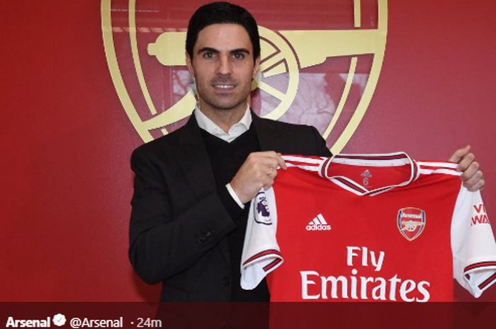 Mikel Arteta saat diresmikan sebagai pelatih baru Arsenal pada Jumat (20/12/2019)