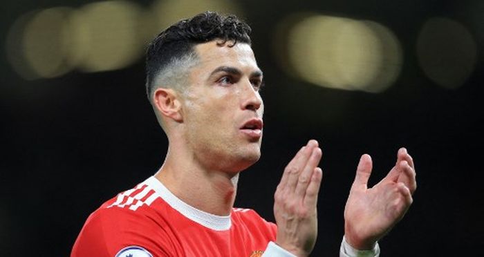 Reaksi Cristiano Ronaldo dalam duel Liga Inggris antara Manchester United lawan Chelsea di Old Trafford (28/4/2022).