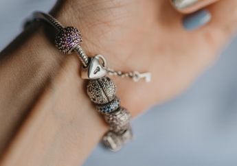 Arti Mimpi Gelang Mengandung Makna Baik dan Buruk, Bisa Jadi Sebuah Pesan Agar Tersadar dari Hal Ini