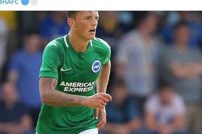 Pemain Brighton, Ben White.