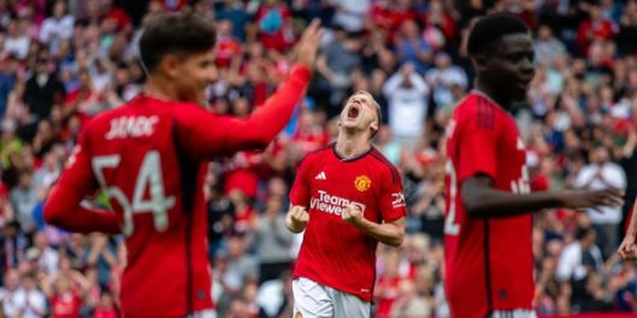 Hasil Uji Coba - Donny van de Beek Cetak Gol, Man United Menang Minimalis atas Lyon