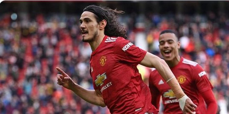 Tak Enak dengan Ronaldo, Cavani Minta Fans Manchester United Berhenti Lakukan Ini