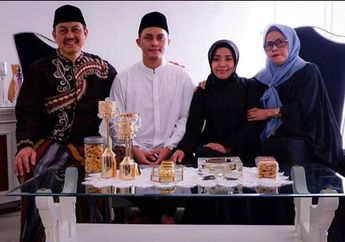 Rayakan Idul Adha 2019 di Makassar, Fadel Islami Pamer 7 Sapi Gemuk Berbulu Mulus di Depan Rumah Mewahnya