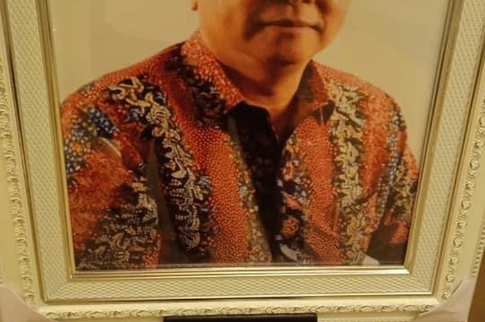 Foto direktur Indomaret Yan Bastian diunggah di media sosial. Kenangan Yan Bastian mencuat di antara karyawan Indomaret yang berduka.