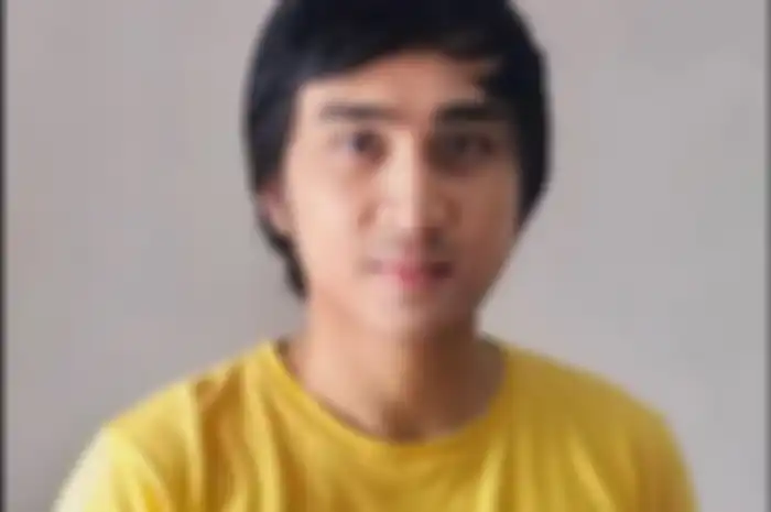  Lutfi Agizal 