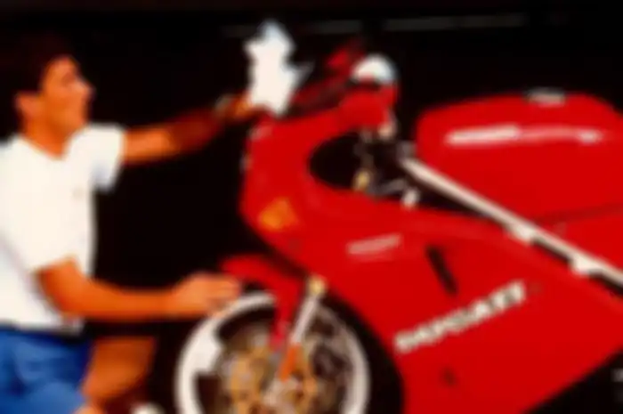 Ayrton Senna dan Ducati 851