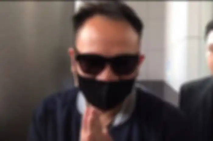 Vicky Prasetyo datangi Kejaksaan Jakarta Selatan pada Selasa (7/7/2020). 