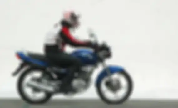 Ilustrasi Suzuki Thunder 125