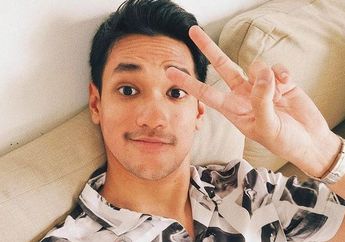 Selain Afgan Syahreza, Artis Ini Punya Ritual Aneh Merapikan Batu-batu yang Berada Di Kamar Mandi