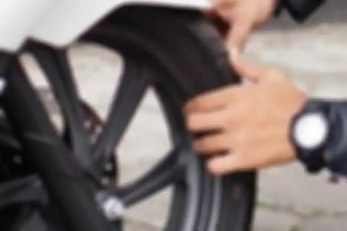 6 tips mudah merawat ban motor
