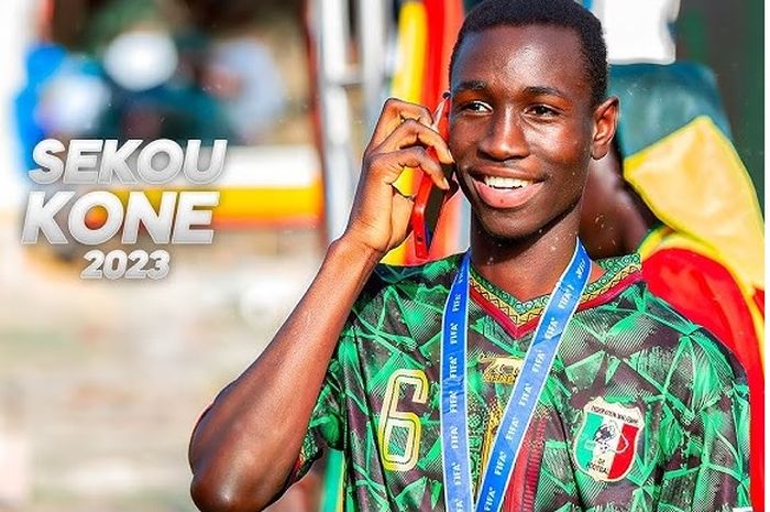 Setelah bersinar dalam Piala Dunia U-17 2023 di Indonesia, Sekou Kone dibeli Manchester United.