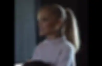 Ariana Grande Gugup dan Nangis Saat Bikin Lagu untuk Album Baru Ethernal Sunshine