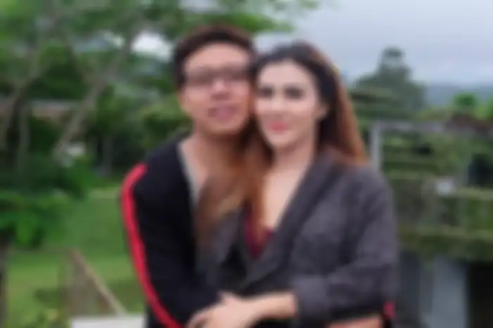 Rey Utami dan Pablo Benua
