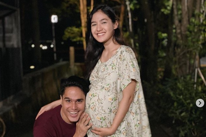 Foto kemesraan Mischa Chandrawinata dan Cut Syifa