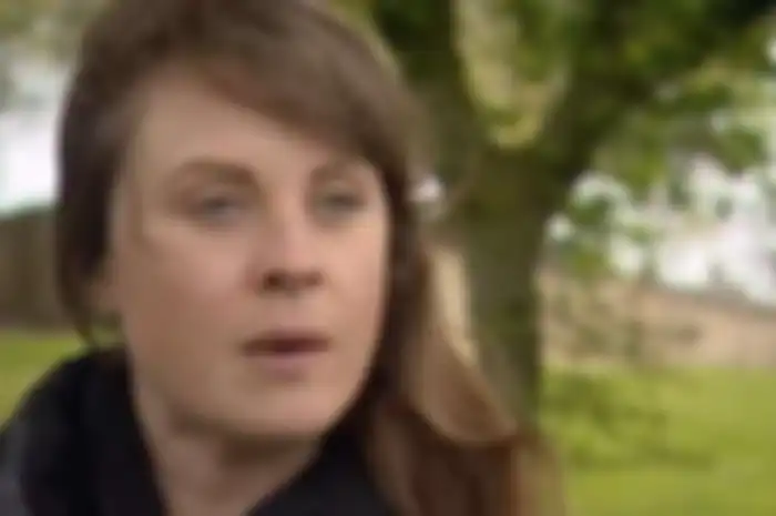 Rebecca Barker wanita yang kecanduan berhubungan seks.