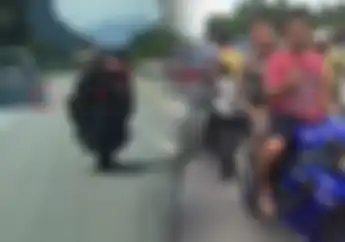 Tegang! Video Bikers Bersandal Jepit Boceng Polisi Ringkus Pelaku Tabrak Lari