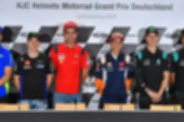 Danilo Petrucci kedua dari kiri ungkapkan liburan paruh musim mau bikin SIM motor di sesi konferensi pers MotoGP Jerman 2019