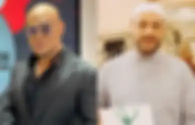 Kenang Sempat Satu Ruangan saat Salat Berjemaah, Deddy Corbuzier Ikut Berduka Dan Merasa Kehilangan dengan Sosok Syekh Ali Jaber