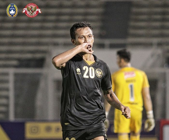 Winger Persija Jakarta, Osvaldo Haay, merayakan gol yang dicetaknya untuk timnas U-22 Indonesia pada laga uji coba kontra Bali United, 7 Maret 2021