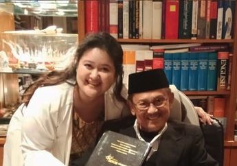 Foto Terakhir BJ Habibie, Sang Cucu Justru Mengeluhkan Penyesalan