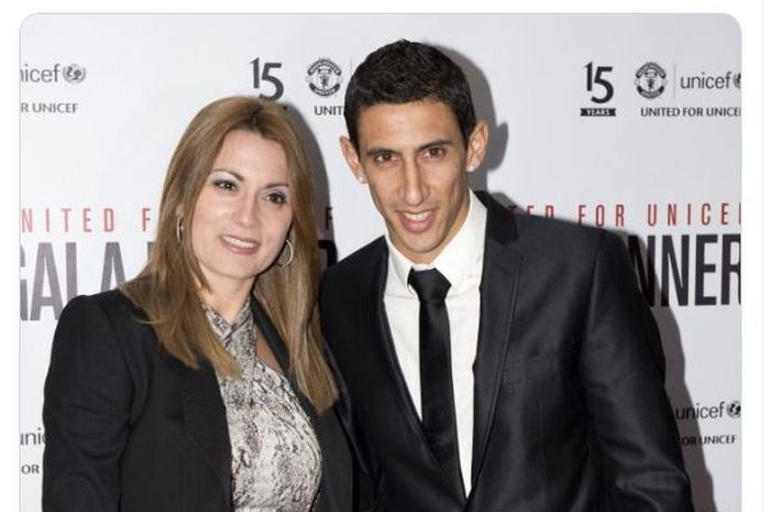 Angel Di Maria (kanan) bersama istrinya, Jorgelina Cardoso.