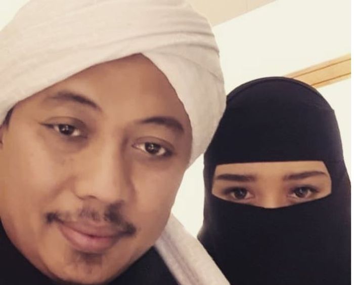 Unggahan trebari Bebi Silvana terkait kabar pernikahannya dengan Opick