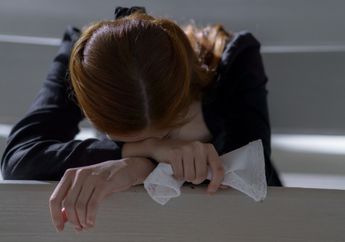 'Nyawa Bayar Nyawa', Siswi Kelas 1 MTs Dibully dan Dianiaya Teman sampai Meninggal Dunia, Tangis sang Ibu Pecah hingga Jatuh Terduduk di Pemakaman, Netizen Ikut Pilu