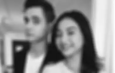 Mata Jeli Penggemar Ikatan Cinta Beraksi, Glenca Chysara Kepergok Hapus Unggahan Foto Rangkul Tangan Laki-laki, Beneran Cinlok dengan Rendi Jhon?