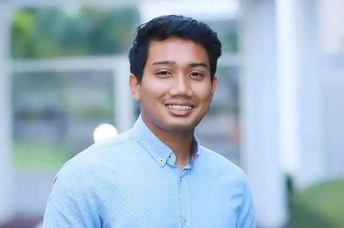Jenazah Eril rencananya disalatkan di Gedung Pakuan. Masyarakat dipersilahkan takziah.