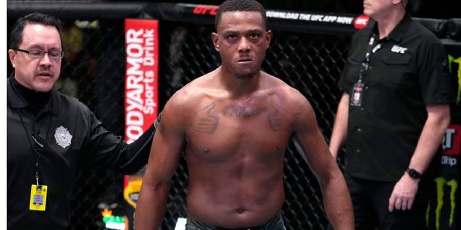 Dianggap Setara dengan Korban Terbaru Alex Pereira, Eks Jawara Kelas Berat Ringan UFC Tak Terima