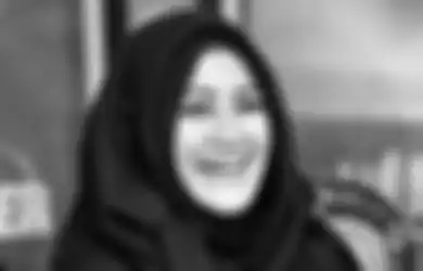 Santer Digosipkan Telah Menikah Siri dengan Sunu Eks Matta Band, Begini Jawaban Umi Pipik saat Ditanya Kebenaran Sudah Nikah Lagi atau Belum