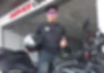 Bapak Polisi, Tes SIM Motor Angka 8 Dibilang Susah Oleh Juara Nasional Gymkhana Thailand