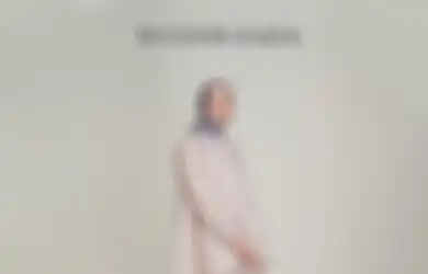 5 Model Tunik dari Desainer Modest Wear Lokal yang Kece Buat Lebaran!