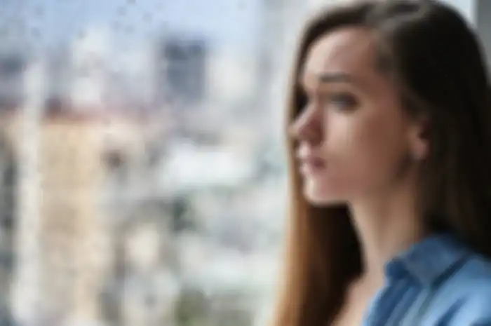 Sering insecure, 3 zodiak ini paling sulit mencintai diri sendiri. 